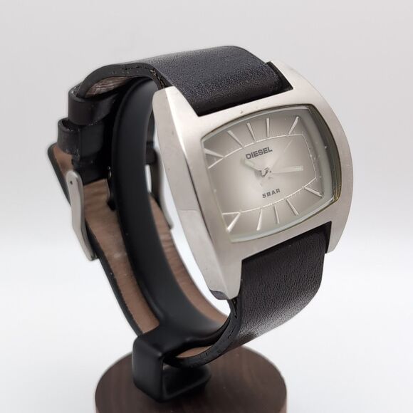 Diesel Mens DZ-2062 Analog Watch. Stainless Steel, Leather Cuff Band. Working - Picture 3 of 8